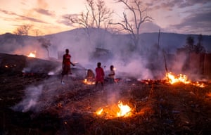 Burning cornfields to produce fertiliser (ash) for tobacco planting