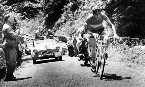  Federico Bahamontes during the 15th stage of the Tour de France, between Lunchon and Toulouse, in 1958.