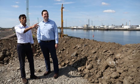 Conservative leadership hopeful Rishi Sunak and Tees Valley mayor Ben Houchen visit the Teesside freeport in Redcar in July 2022.