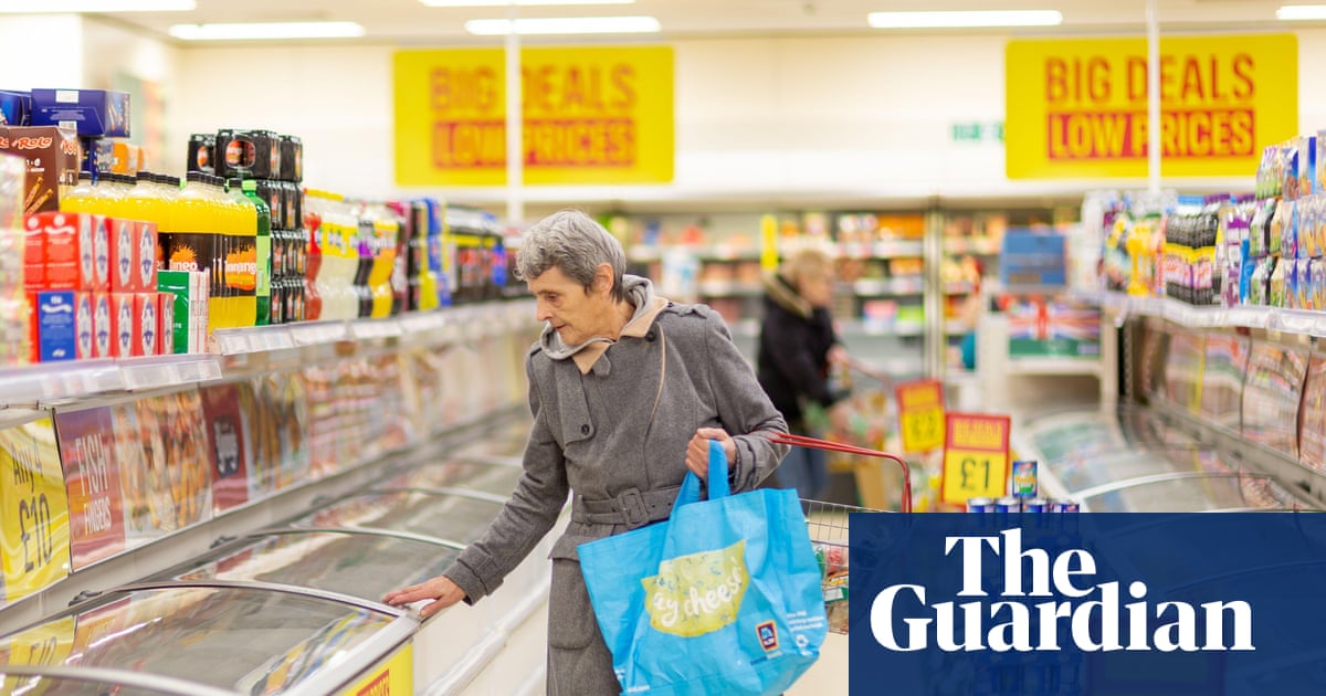 Iceland says it will pay customers 1 if they report a shoplifter