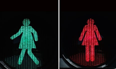 Female figures at pedestrian crossings in Melbourne rolled out a trial scheme replacing male figures at 10 crossings.