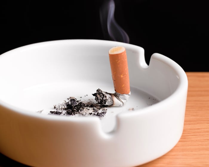Experts urge UK to ban cigarette filters to protect health and environment