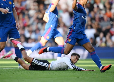 King dives in the box.