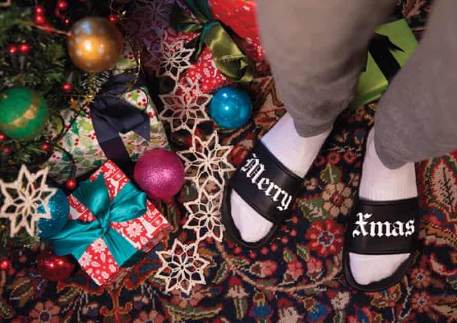 Rishi Sunak slides into Christmas.
