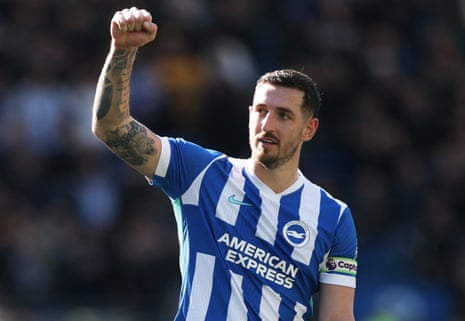 ब्राइटन के कप्तान लुईस डंक निलंबन के कारण अपनी टीम के अगले दो मैचों में नहीं खेल पाएंगे।