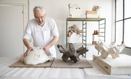 Ceramicist Robi Renzi in his studio