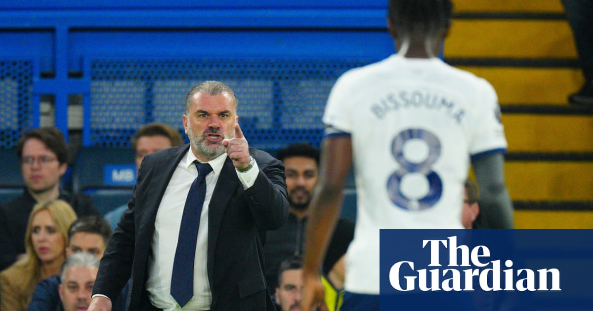 Postecoglou says Bissouma ‘failed in his duties’ after video of him inhaling laughing gas – video Postecoglou says Bissouma ‘failed in his duties’ after video of him inhaling laughing gas – video