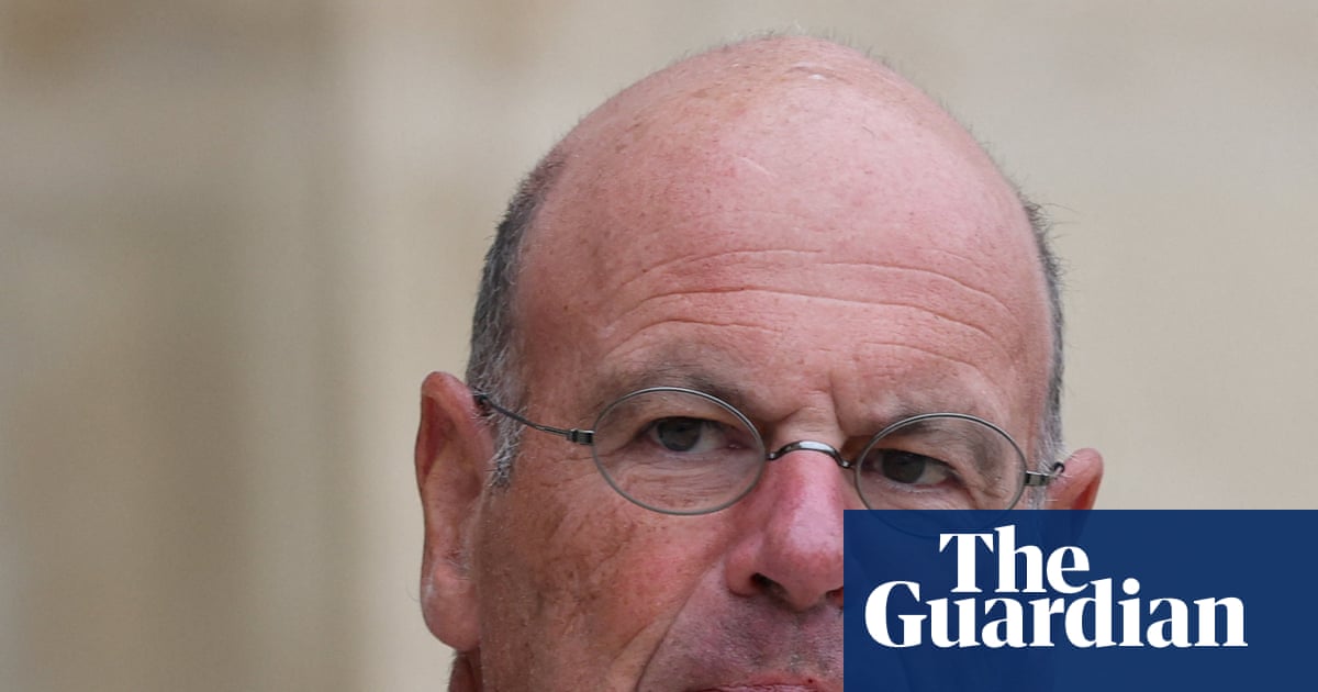 Budget compromise needed if PM ousted, says French finance minister