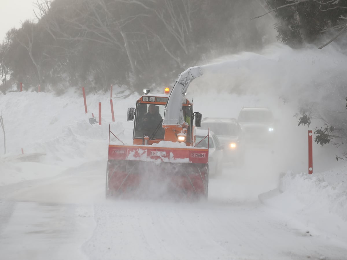 Wild Weather Winds Rain And Cold Bite Nsw And Victoria As Snow Hits Blue Mountains Australia Weather The Guardian Wild Weather Winds Rain And Cold Bite Nsw And Victoria As Snow Hits Blue Mountains Australia Weather The Guardian