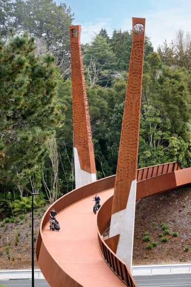 planning and urban design – Te Ara Pekapeka by Edwards White Architects and BBO in associationJudges described the bridge in Hamilton as an elegant work of architecture, that adds dynamism and presence to a place that might otherwise have been defined by a purely functional engineering solution. The structure was built in a way that did not interfere with the Waikato River, which is culturally significant to Māori, and to minimise its environmental impact.