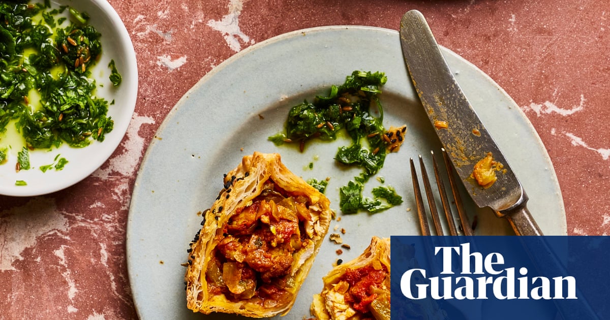 Calum Franklin’s recipes for balti paratha pie with spicy green chutney