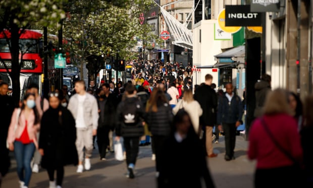 Oxford Street: business investment is likely to grow at a slower pace than consumer spending. 