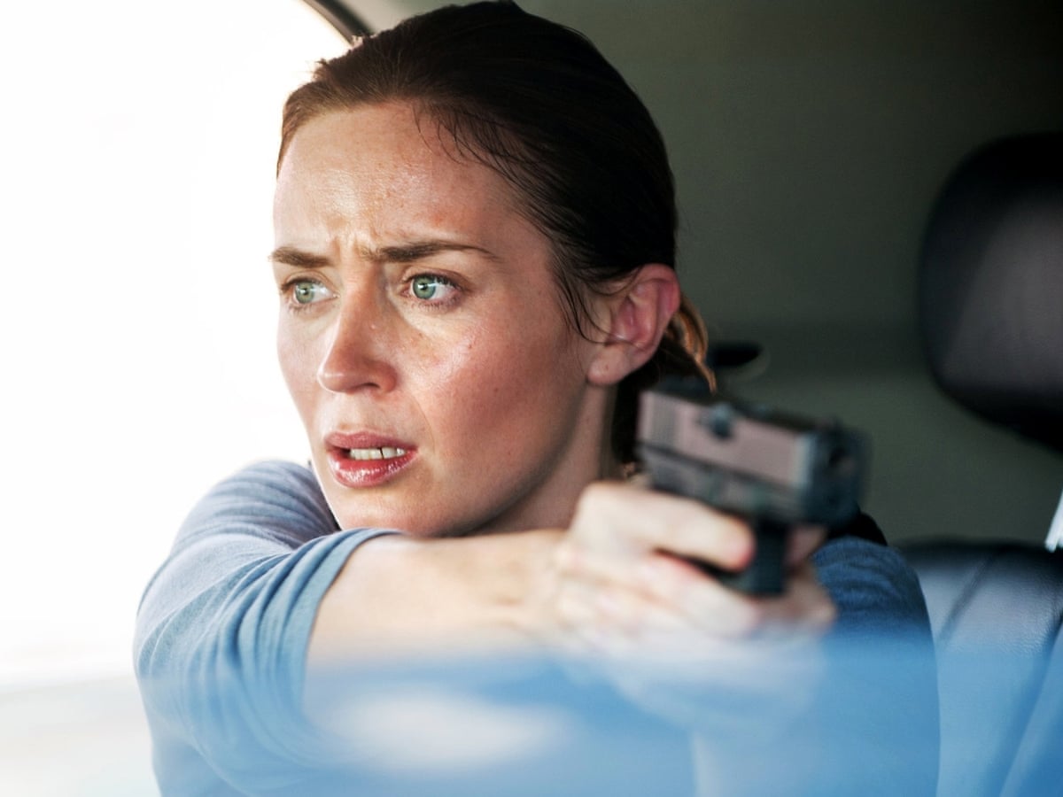 "I didn't care about it": Marvel Star Explained Why Sicario Director Cut His Favorite Scene in Emily Blunt Starrer That Made the Movie Even Better 1 Emily Blunt in Sicario