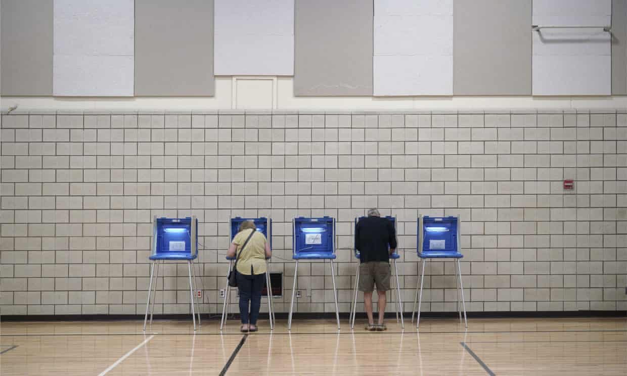 Democratic boot camp: party intensifies local tactics ahead of midterms (theguardian.com)