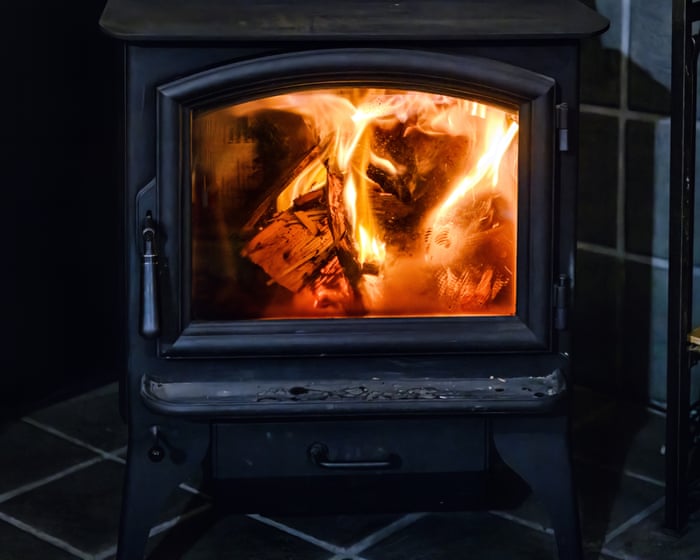 Misleading UK adverts for ’very low emission’ wood-burning stoves banned