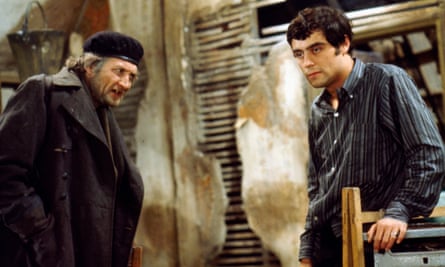 Roy Dotrice, left, and Ian McShane in a scene from the television adaptation of Harold Pinter’s play The Caretaker in 1967.