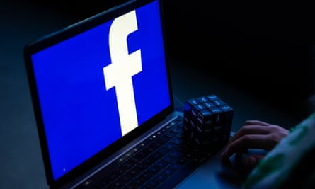 قامت مؤسسة خيرية بريطانية مناهضة للإجهاض لها روابط مع نواب في البرلمان بنشر إعلانات مضللة على فيسبوك | إجهاض قامت مؤسسة خيرية بريطانية مناهضة للإجهاض لها روابط مع نواب في البرلمان بنشر إعلانات مضللة على فيسبوك | إجهاض