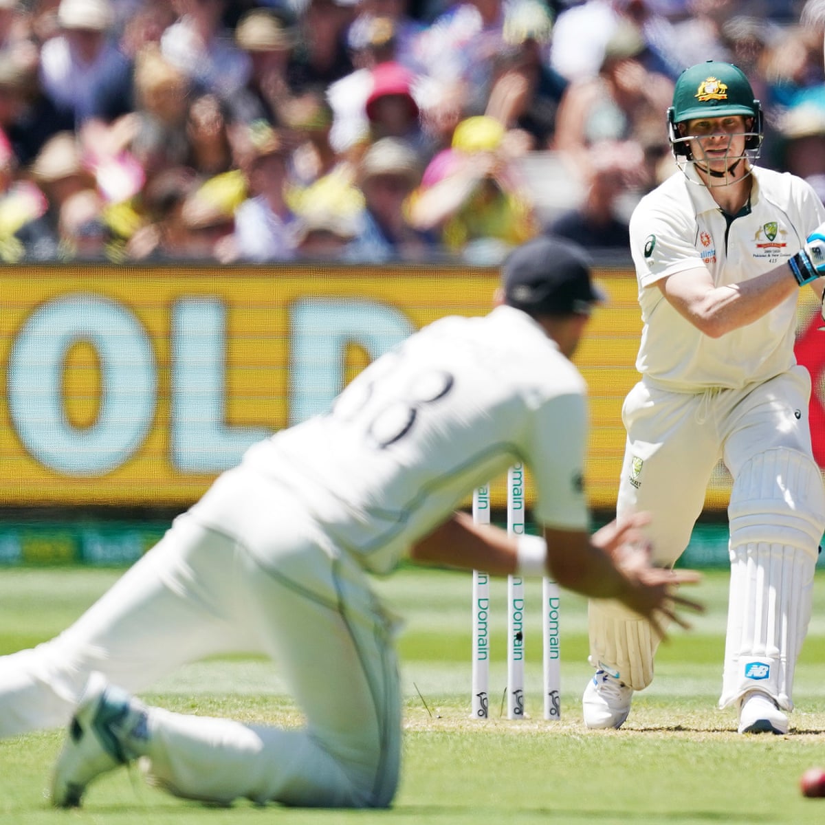 Steve Smith In The Runs Again In Gripping Opening To Boxing Day Test Cricket The Guardian