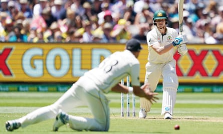 Steve Smith In The Runs Again In Gripping Opening To Boxing Day Test Cricket The Guardian