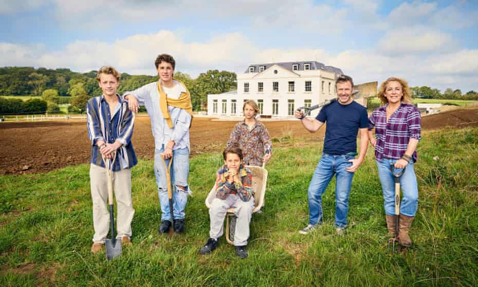 New Life In The Country Sarah Beeny Proves She S The Mum You Always Wanted Television Radio The Guardian New Life In The Country Sarah Beeny Proves She S The Mum You Always Wanted Television Radio The Guardian