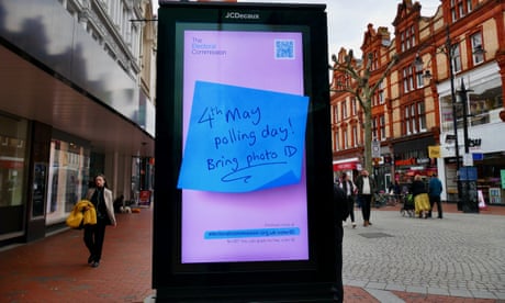 Les députés ont tripoté la carte d'électeur alors que la sécurité des données électorales brûlait Les députés ont tripoté la carte d'électeur alors que la sécurité des données électorales brûlait