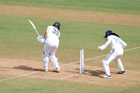 A big moment as Nat Sciver-Brunt is bowled by Sneh Rana.