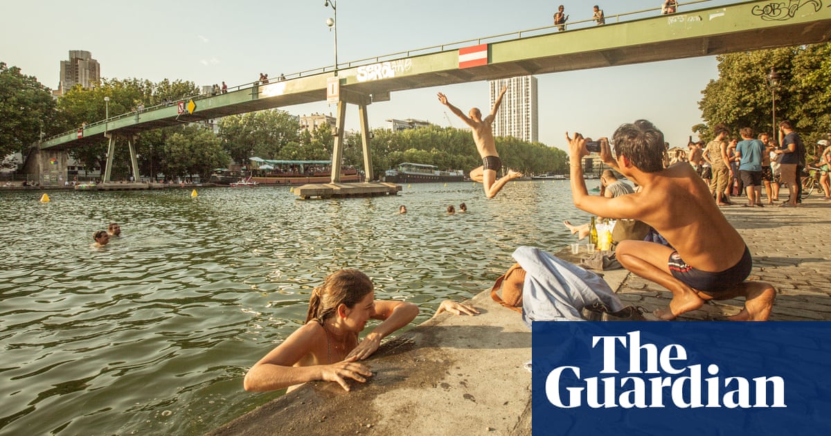 Outdoor swimming in Paris with the canal club – in pictures | Travel | The Guardian