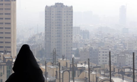 According to official news reports air pollution has killed more than 400 people in Tehran in the past month.