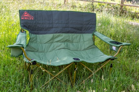 Testing Camping Chairs: Kelty low loveseat
