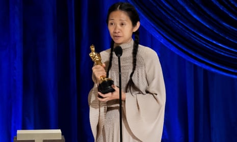 Chloé Zhao accepting the Oscar for best director