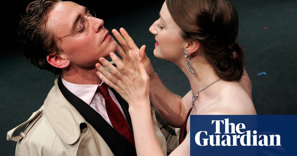 Tom Hiddleston Sang A Boyband Number Nick Ormerod On