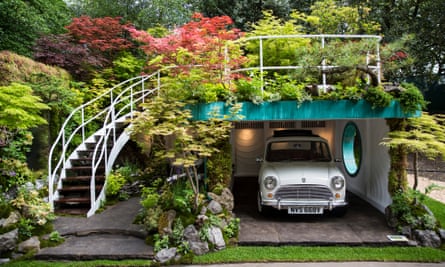 The Senri-Sentei - Garage Garden designed by Kazuyuki Ishihara.