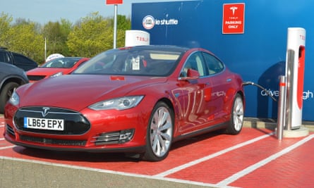 A Tesla Model S saloon recharging.