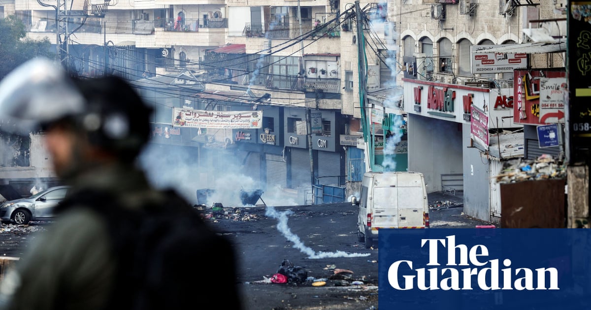 Israeli forces use live fire in clashes with Palestinian protesters in Jerusalem