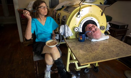 Paul Alexander in his iron lung, chatting with his friend