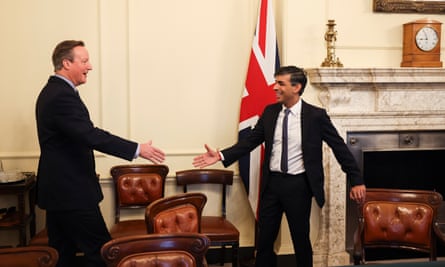 David Cameron speaks with the prime minister, Rishi Sunak, as he is appointed as foreign secretary in Downing Street, London, 13 November 2023.