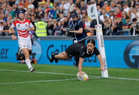 Braxton Sorensen-McGee scores a try for New Zealand against Japan.