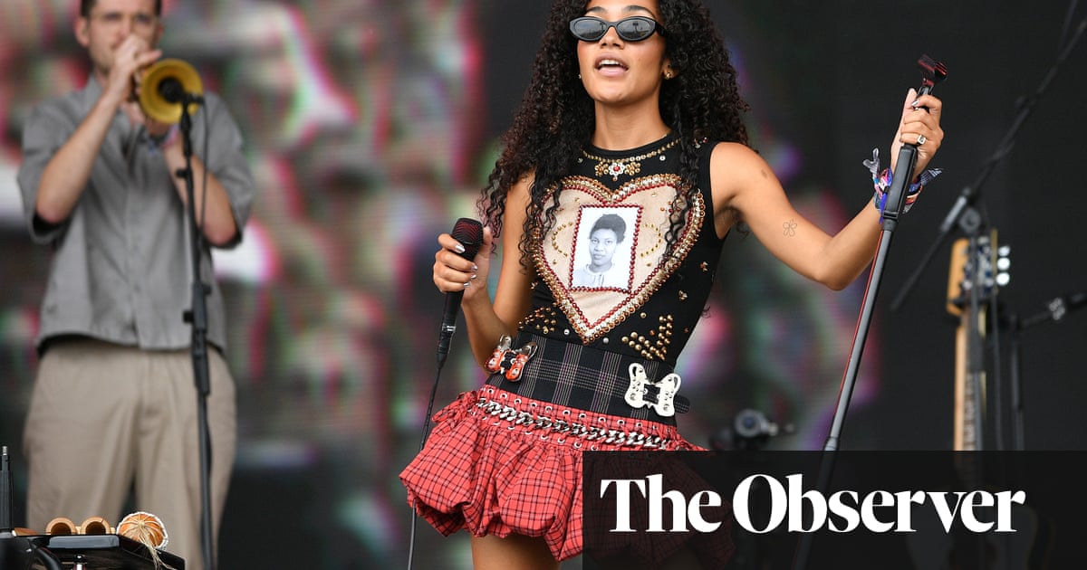Kylie Jenner Covers British Vogue, Discusses Fashion
