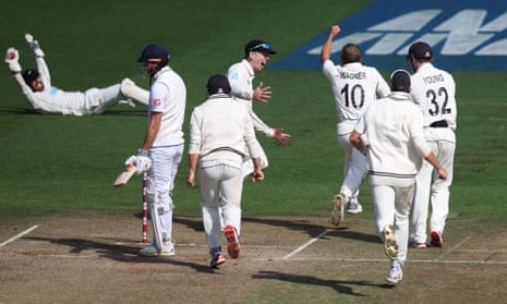 New Zealand's Neil Wagner celebrates taking the final wicket of Jimmy Anderson to win the second Test