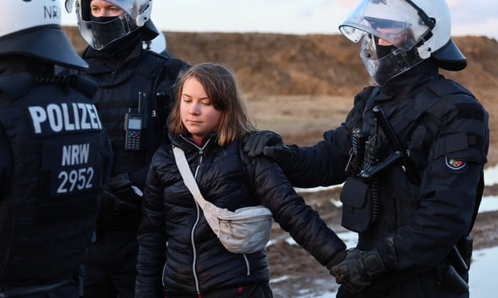 Greta Thunberg detained at coal protest