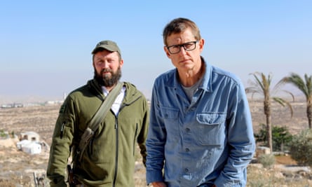 Louis Theroux with Ari Abramowitz in The Settlers