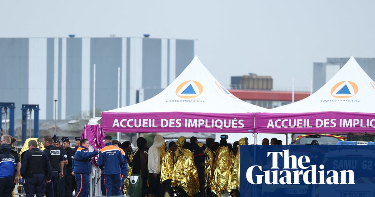 Three Dead, Including a Child, in Attempt to Cross Channel to UK