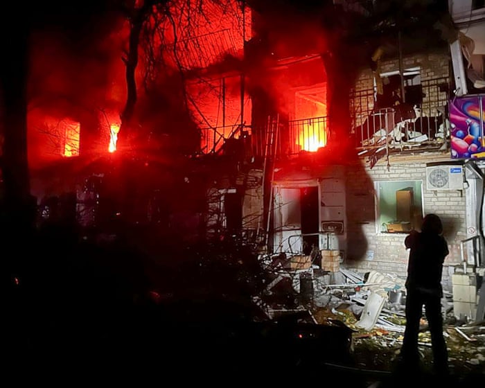 Russian attack on Ukraine's Zaporizhzhia region leaves dozens injured – video