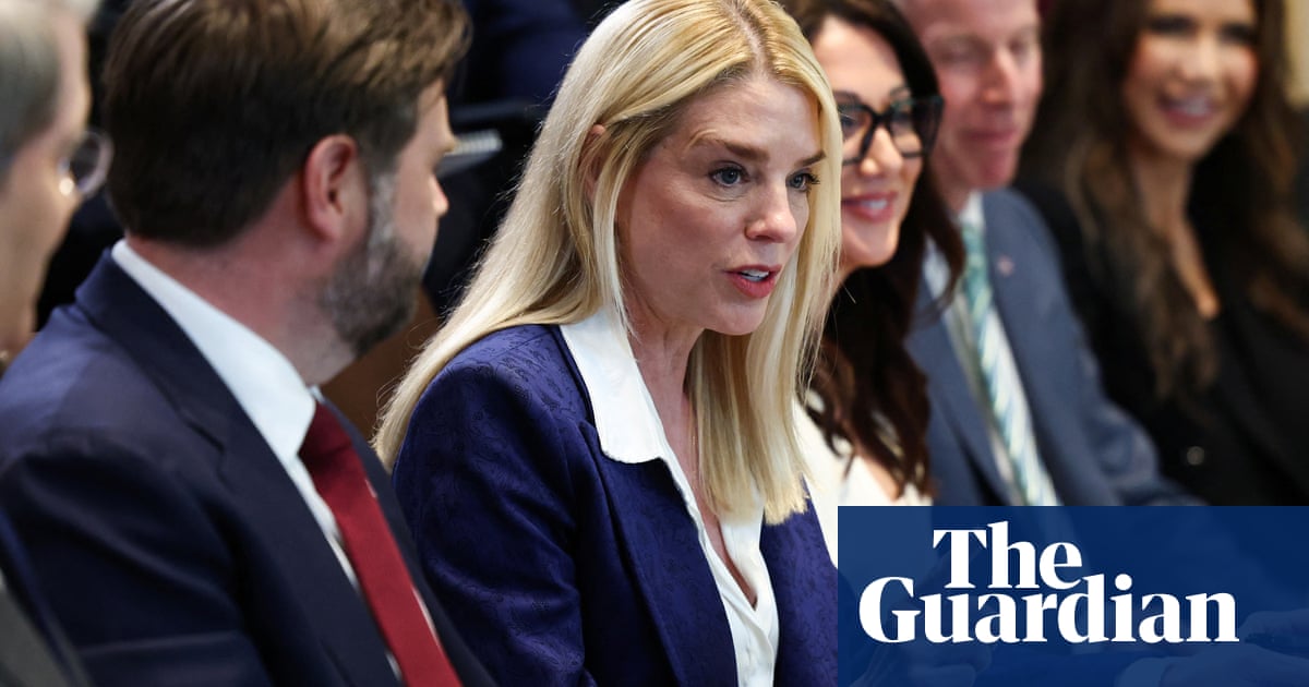 Pam Bondi turning DoJ into Trump's personal law firm', top experts warn