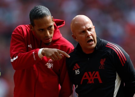 Arne Slot and Liverpool's captain, Virgil van Dijk.