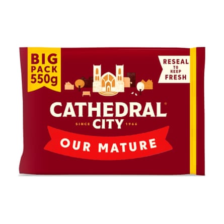 Cathedral City Mature cheddar cheese 550g