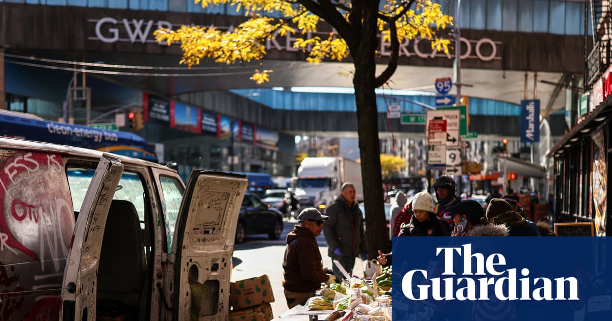 ‘There’s power in numbers’: New Yorkers are banding together to protect street vendors from ICE