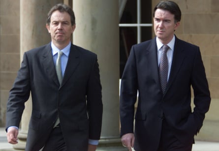 Blair and Mandelson walking alongside each other in 2000