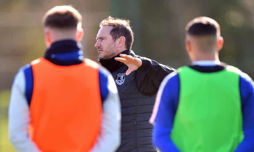 Frank Lampard takes an Everton training session this week.