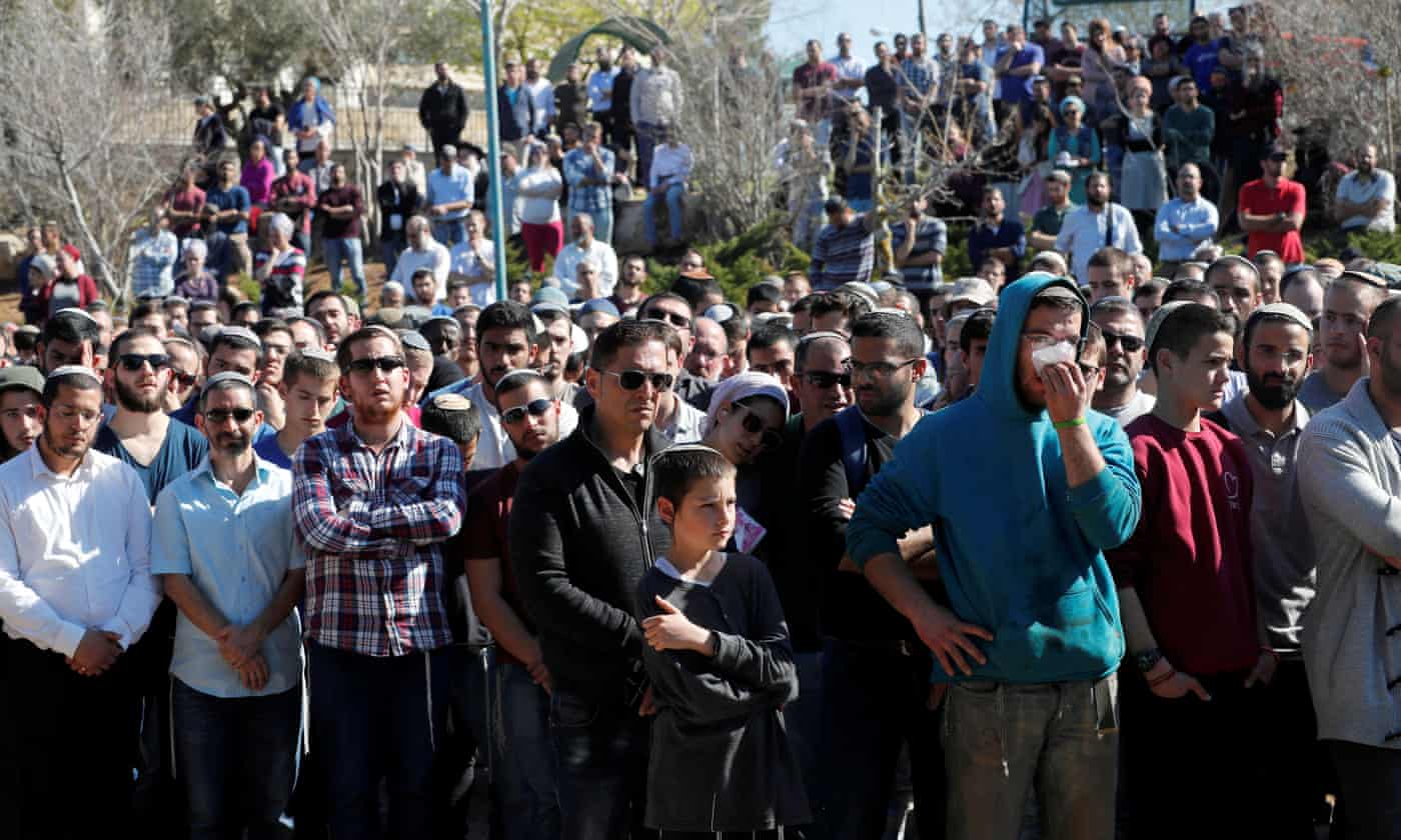 Palestinian attacker kills Israeli soldier and rabbi in West Bank